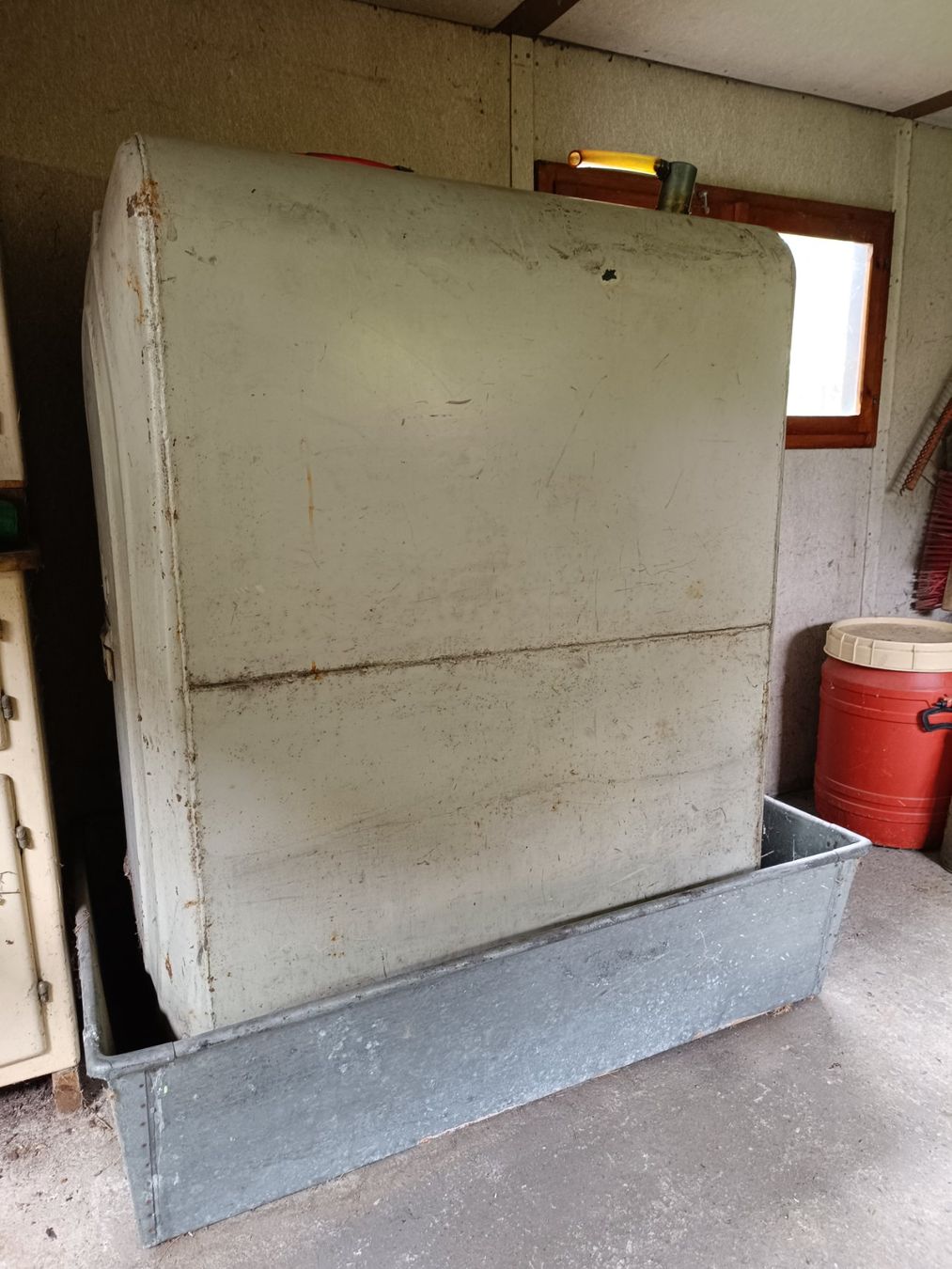 Riscaldamento: Heizöltank 1000 Liter – Usato da Künten venduto da Aumosa 5