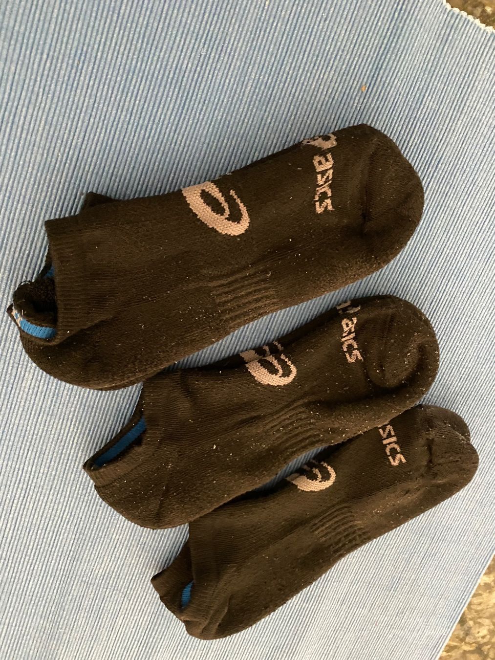Asics Calze: asics Sneaker Socken 3 Paar Grösse 39-42 – Usato da Allenwinden venduto da Obalu 1