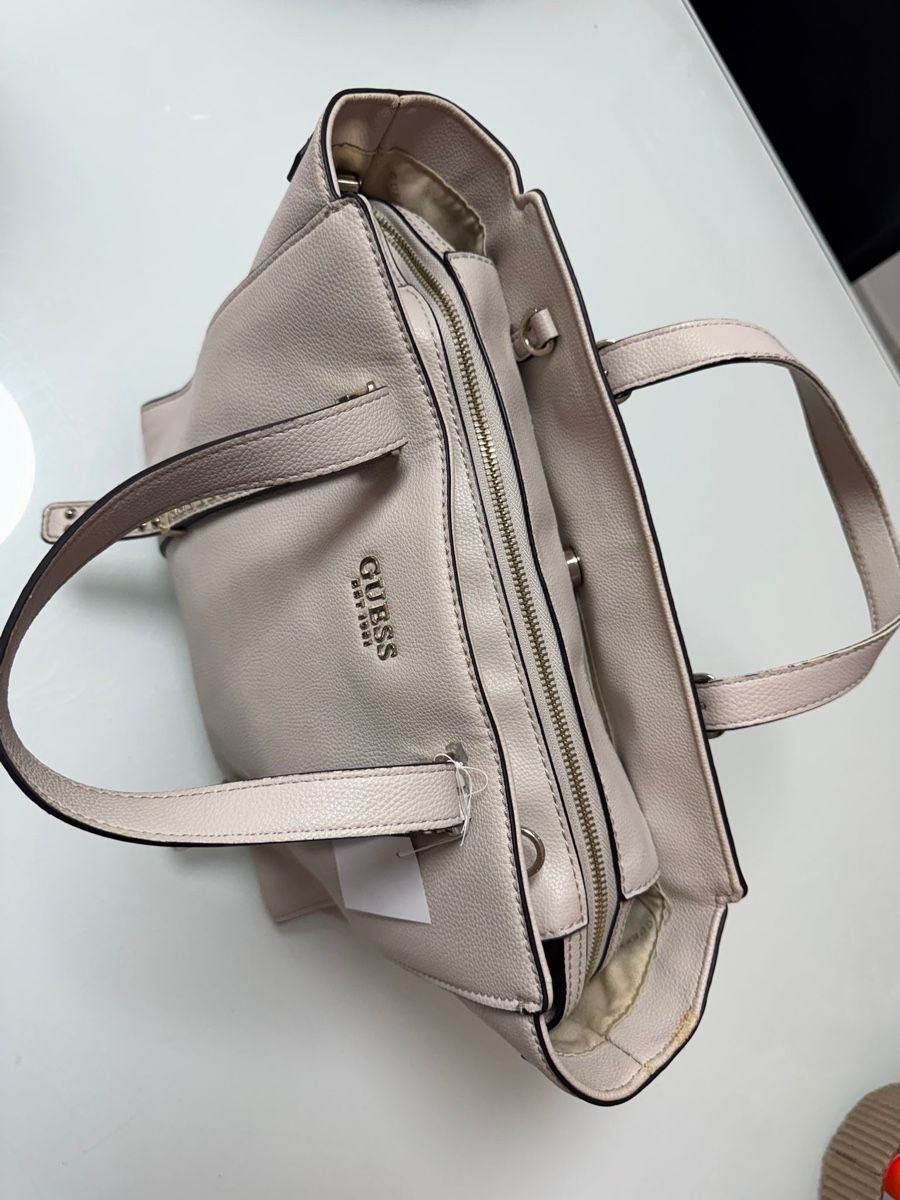 Guess Borse da donna: 3 Guess tasche – Nuovo (secondo la descrizione) da chur venduto da merygori 6