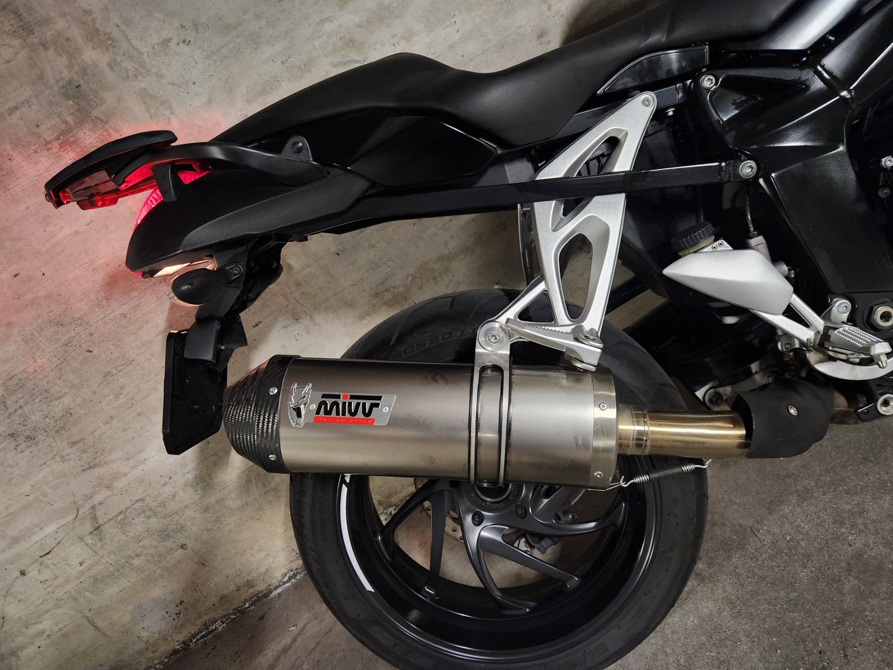 BMW Strada: BMW K1200R – Usato da Lausanne venduto da chr_nk6k 2