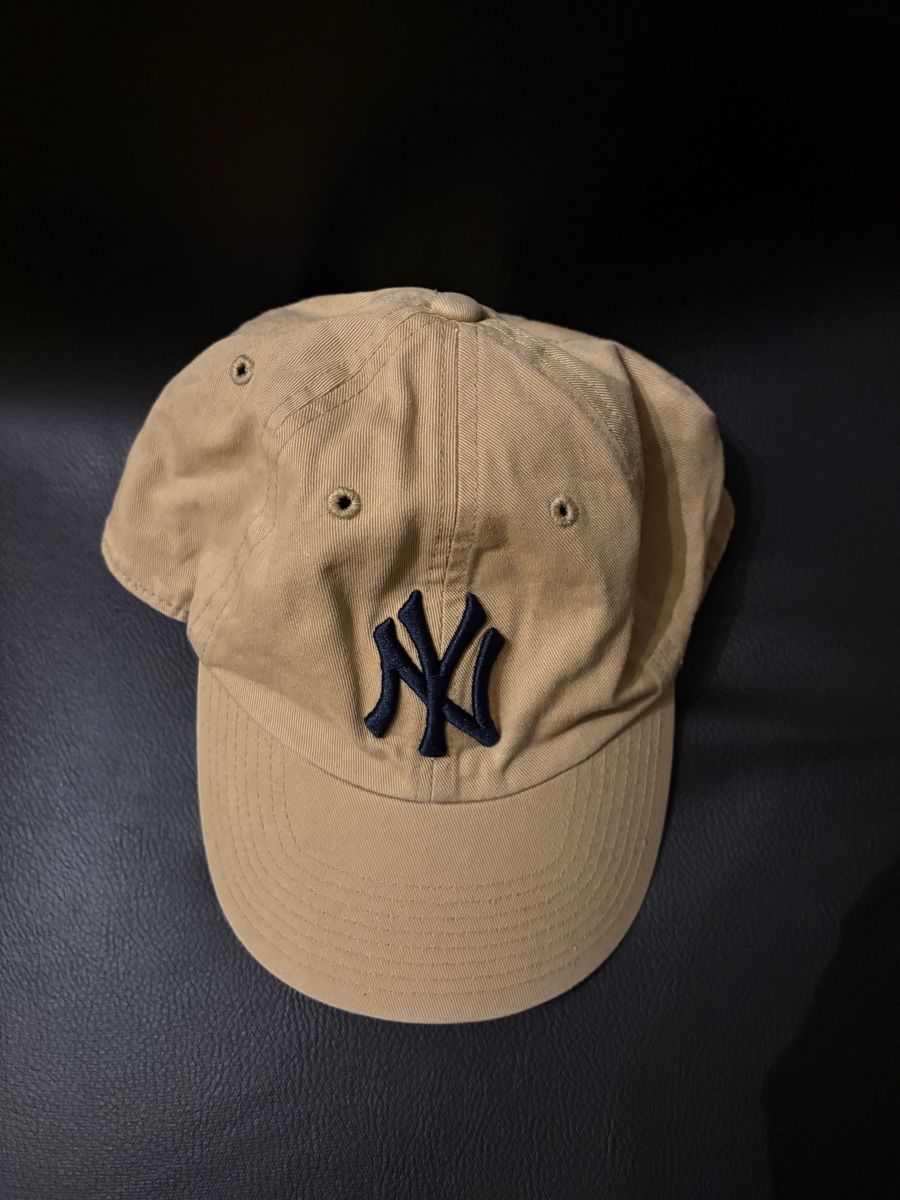 Hüte, Mützen & Caps: New York Yankees Cap Beige – Gebraucht aus Zürich von chj_57pl