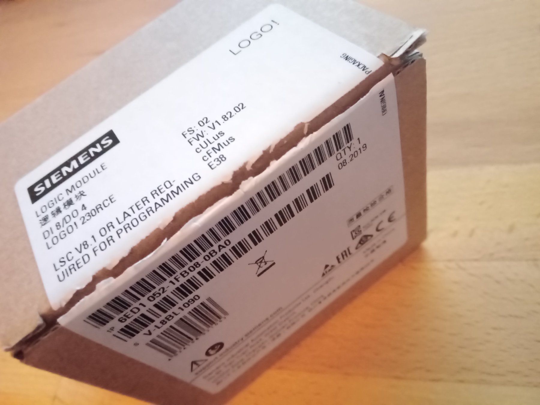 Siemens Sonstiger Industriebedarf: SIEMENS LOGO! 230RCE DI8/DO4 – Neu (gemäss Beschreibung) aus Zürich von  2