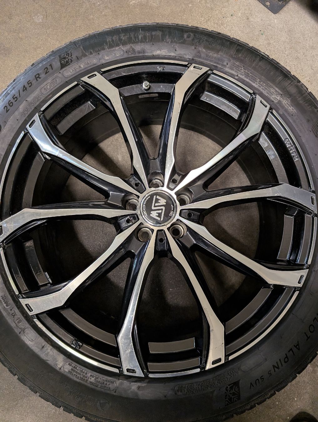 Pneus & Kompletträder: 4 Winterrad zu RangeRover Velar – Gebraucht aus Trimstein von ef79