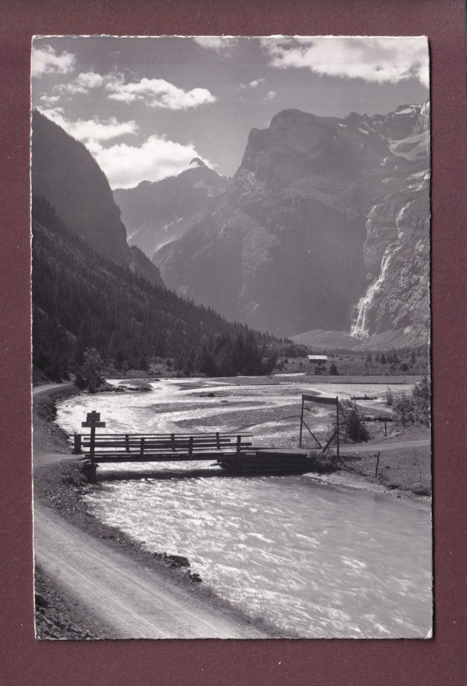 Cartoline postali: Kandersteg - Die KANDER - Gasterntal – Usato da Pully venduto da nicecards