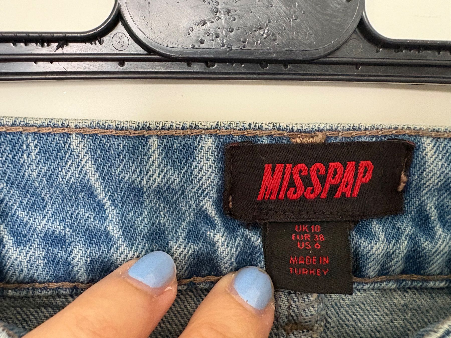 Gonne: Denim Skirt - Size 36 - MADE IN TURKEY – Usato da Muzzano venduto da Sidney_3 2