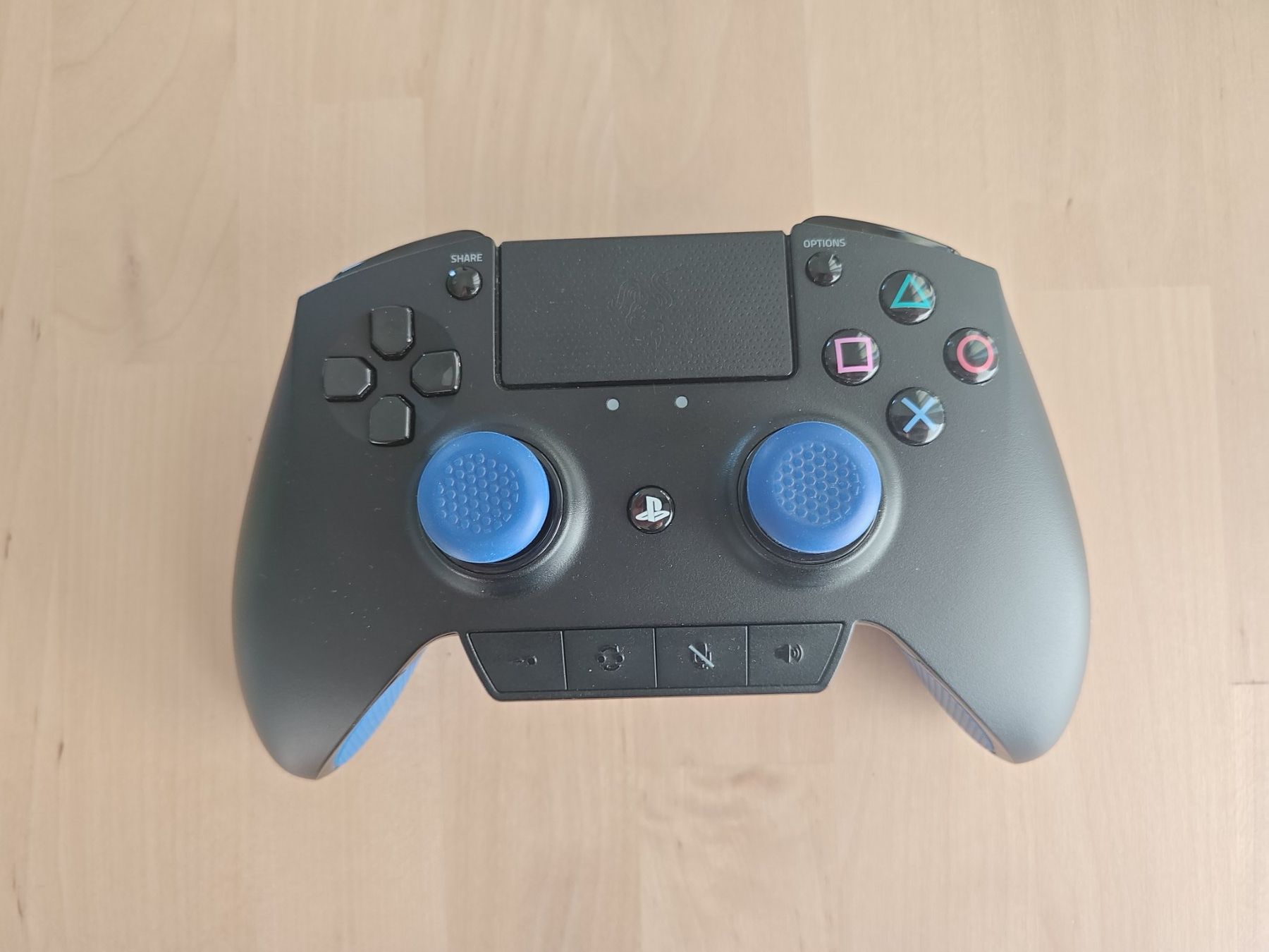 Razer Controller: Razer Raijuu Controller für PS4 und PC – Usato da Ins venduto da MAVIC99 1