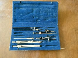 Vintage Zeichenzirkel Set im Etui - Ideal für Sammler!