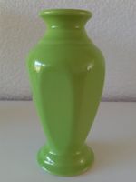 Hellgrüne Vase in zeitlosem Vintage-Chic, ca. 14,5cm