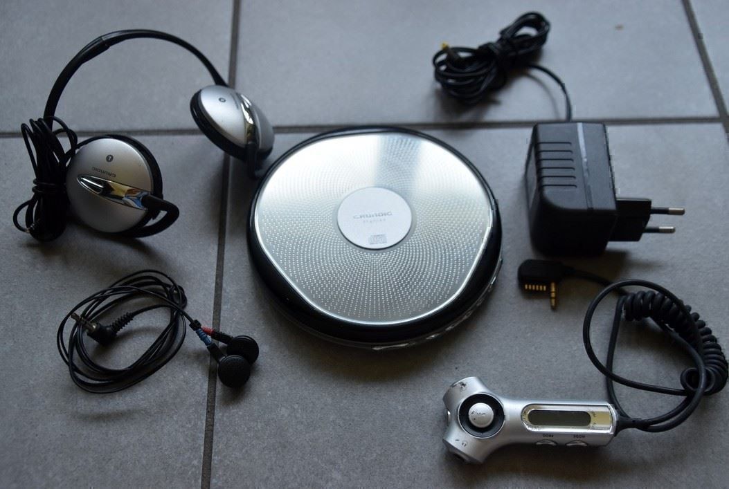 Grundig Lettore multimediale portatile: Discman Grundig Planixx CDP 3000 – Usato da Collonges venduto da arashee