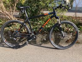 Mountainbike TREK X-Caliber 8