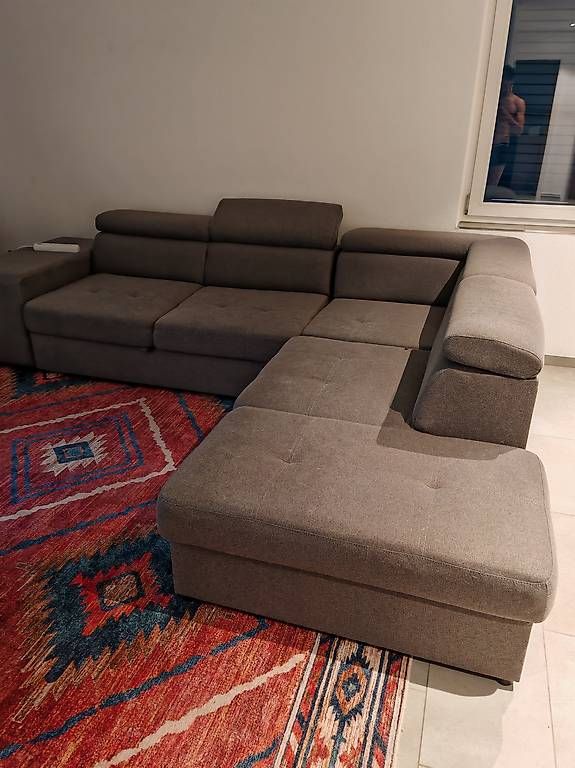 Sofas: Sofa gris convertible en lit 2 place  – D'occasion à Nidau par ale_lg5w 3