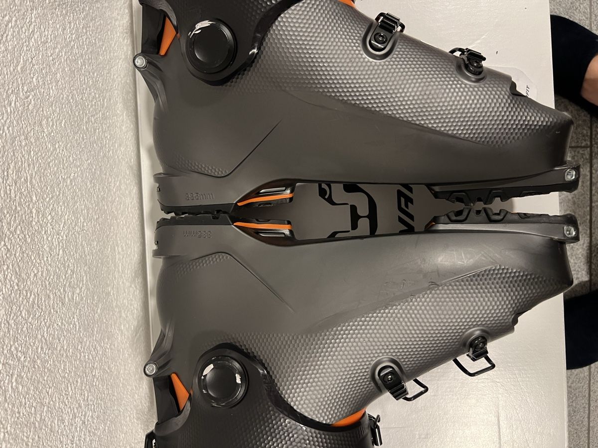 Dynafit Scarpe da uomo: Dynafit Tigard 110 Gr. 29.5 – Nuovo (secondo la descrizione) da Pfäffikon SZ venduto da pdroth 1