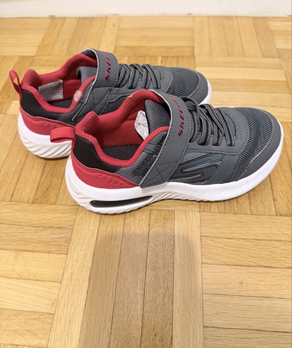 Skechers Schuhe für Jungen: Skechers gr 29 – Gebraucht aus Schliern b. Köniz von Driver321 1
