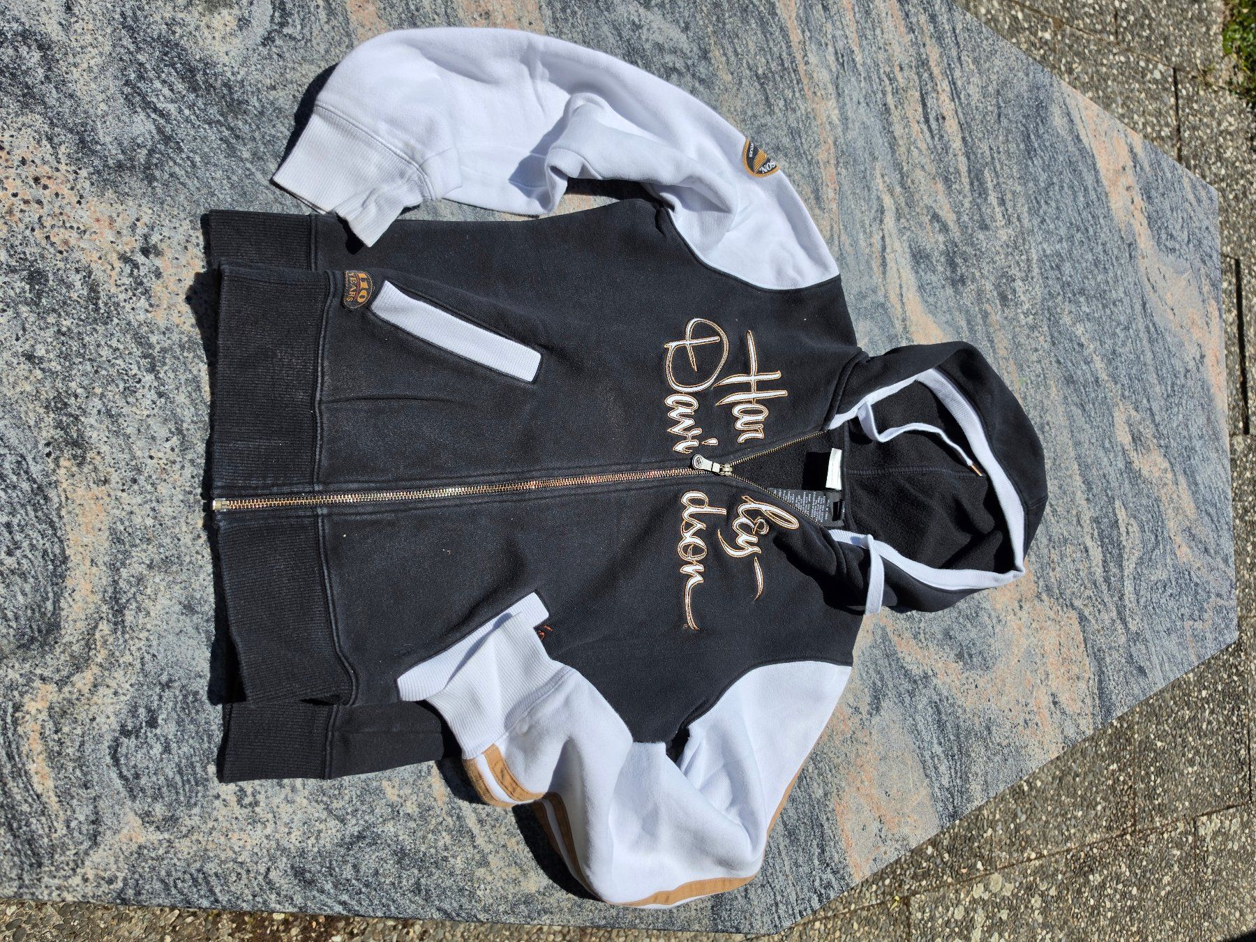 Pullover & Sweatshirts: Hoodie Harley Davidson – Gebraucht aus Uster von chr_f9y7