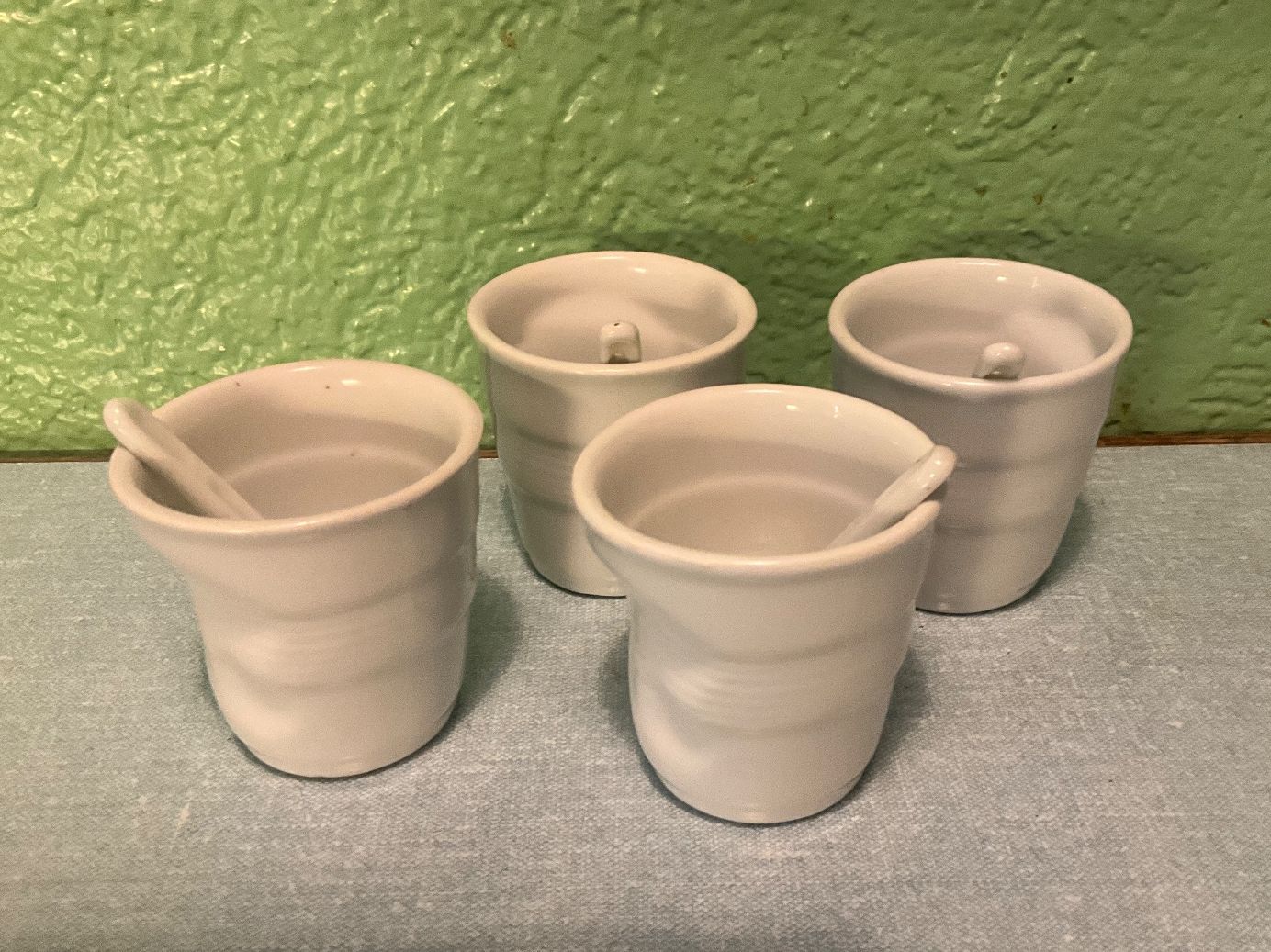 Geschirrsets: Set Espresso Tasse mit Löffel, Keramik, 4 Stk – Gebraucht aus Zürich von MonkeyTunes 1