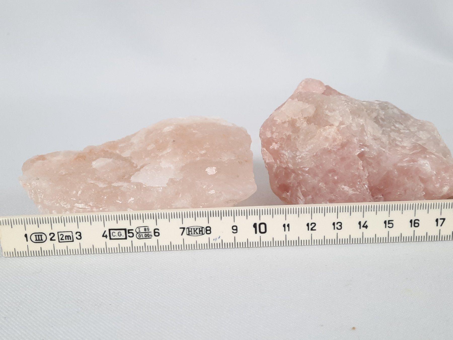 Mineralien & Heilsteine: Rosenquarz und Salzstein – Gebraucht aus Beinwil am See von Restwert_Beinwil 7