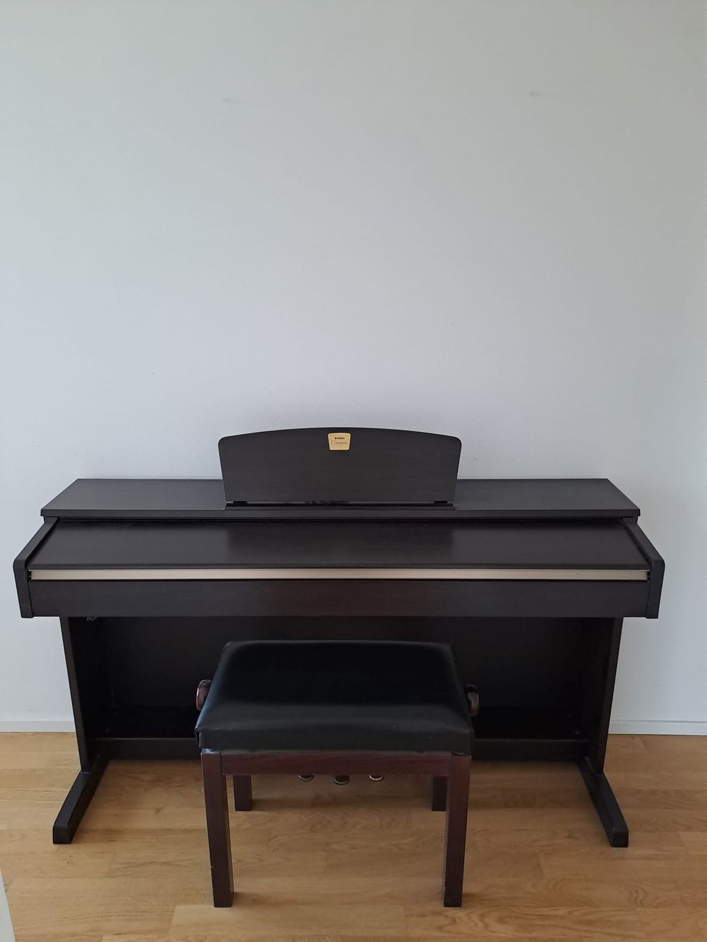 Yamaha Strumenti musicali: Yamaha Clavinova Digitalpiano inkl. Hocker – Usato da Riehen venduto da san_jg7c 2