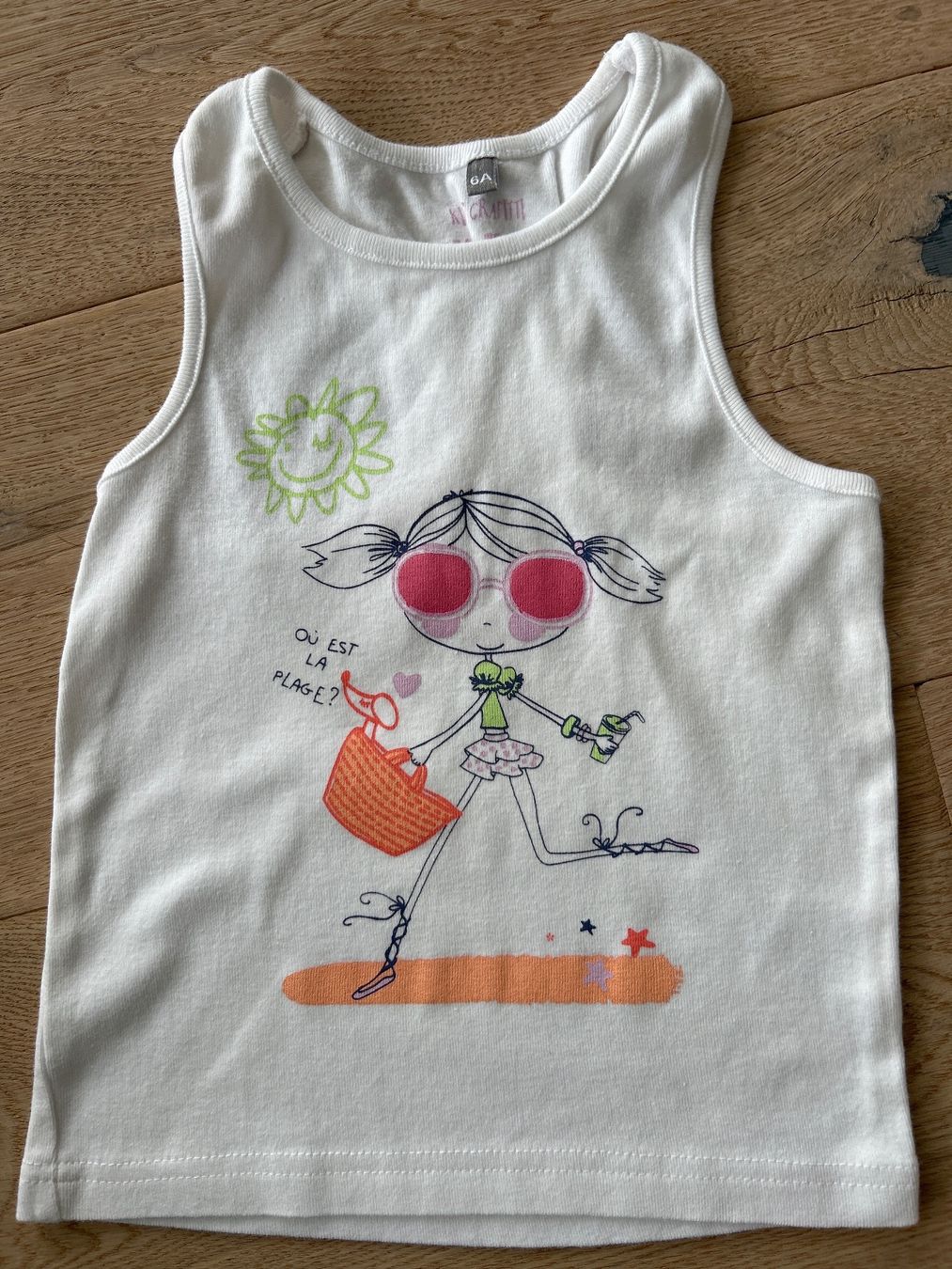 Tops: Joli top Kid’s Graffiti 6 ans – Gebraucht aus Yens von Chriis