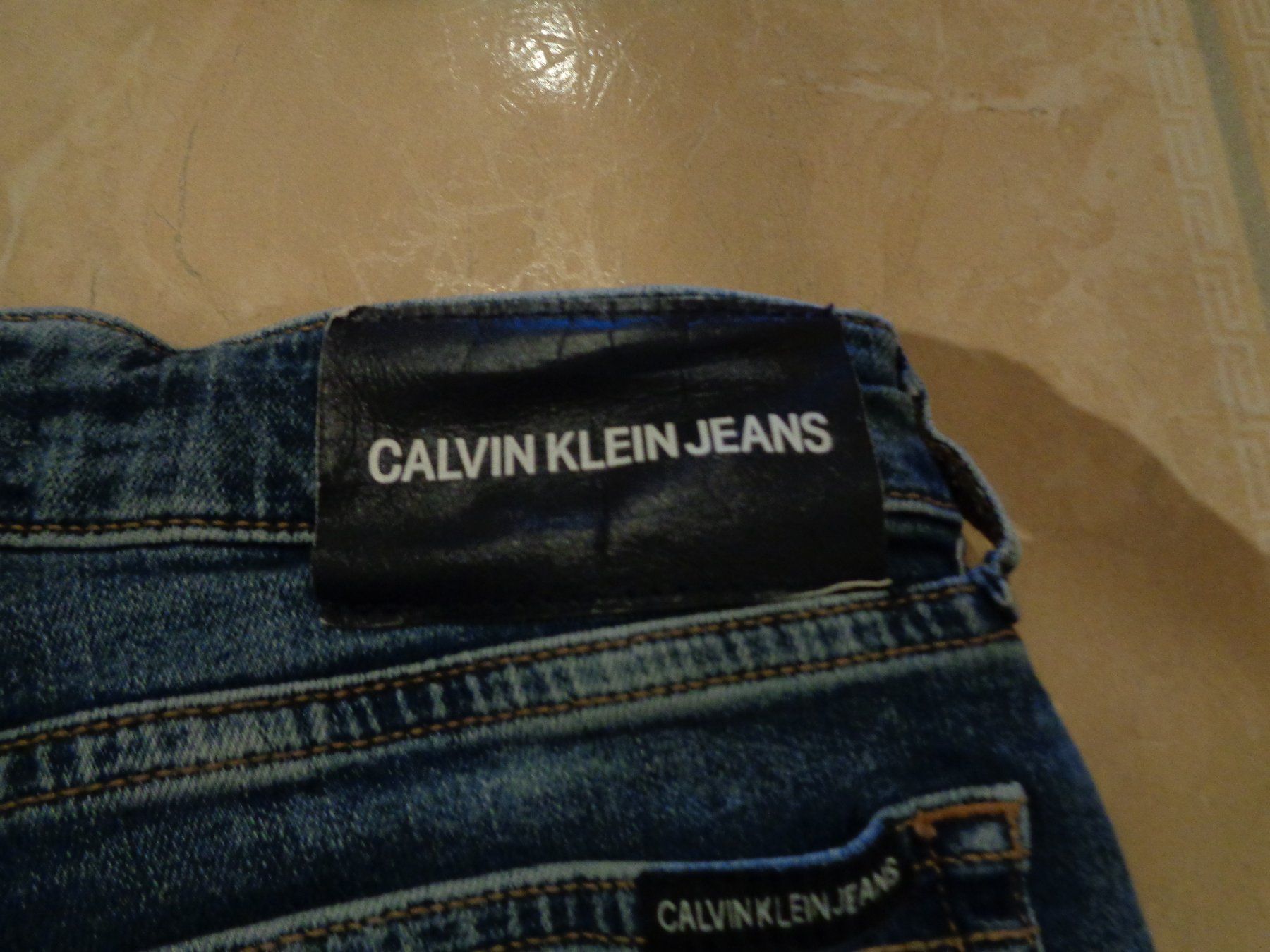 Guess Pantaloni: Calvin Klien coole Shorts,   10J 140 – Usato da Klingnau venduto da Markus14 6