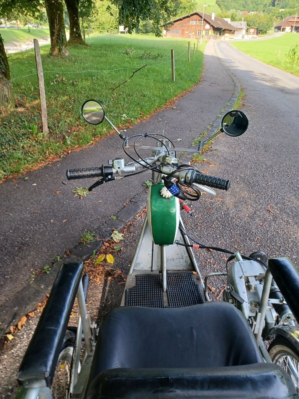 Sachs Ciclomotori: 3 Rad Mofa Läderach J.V 3 Rad/I – Usato da Alpnach Dorf venduto da  4