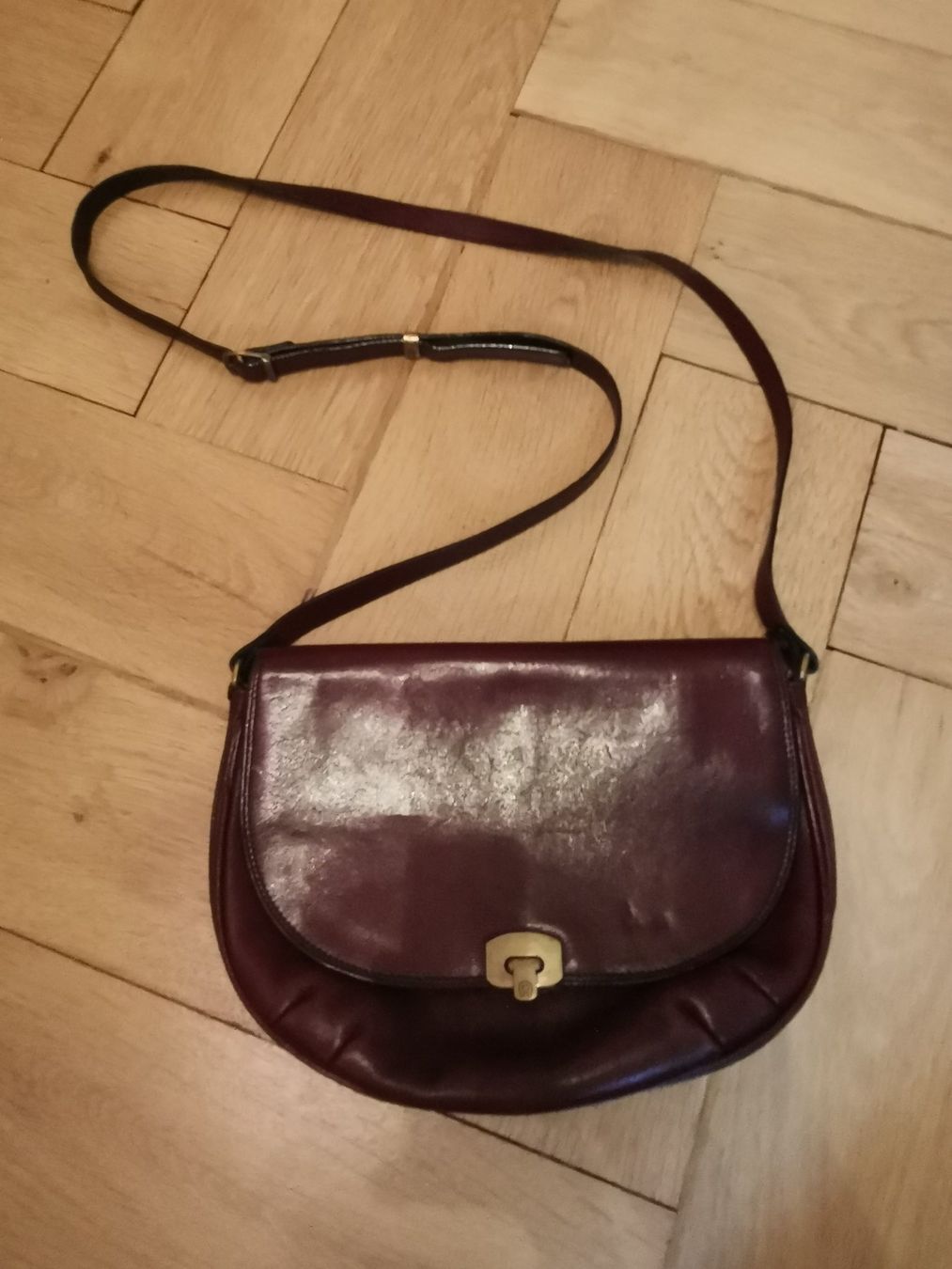 Aigner Taschen für Damen: Handtasche – Gebraucht aus Bern von Linii