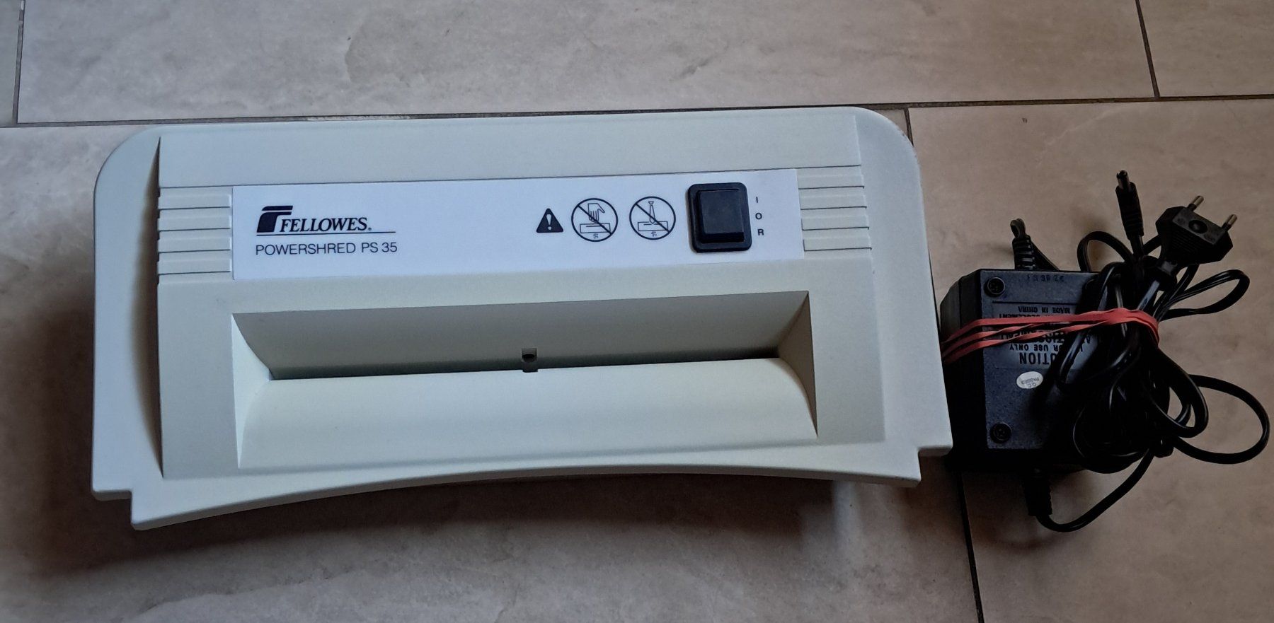 Fellowes Distruggi documenti: Aktenvernichter – Usato da Cham venduto da Danv40 2