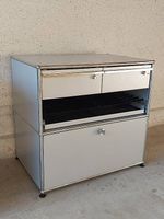 USM Haller Korpus matt silber (AG005)