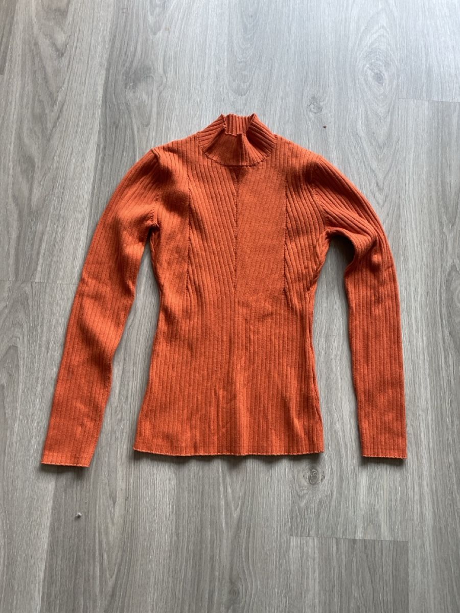 H&M Maglioni & Felpe: Rollkragenpullover orange Rippstrick Grösse XS guter Zustand – Usato da Biel/Bienne venduto da Fashionstrasse1