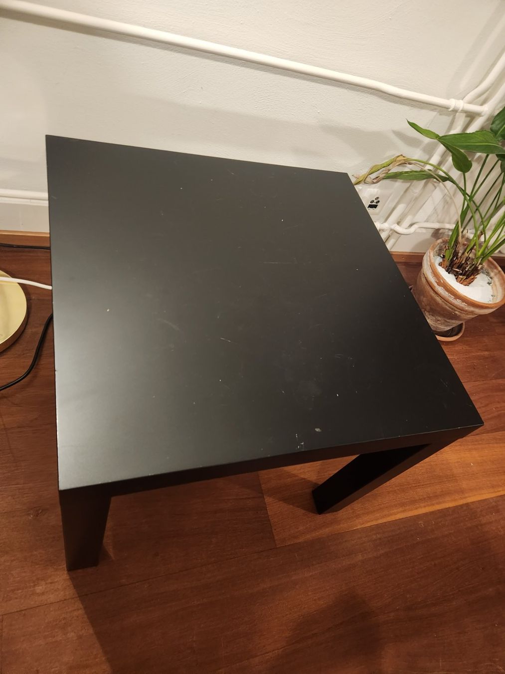 Ikea Tavoli: kleiner schwarzer Tisch /Couchtisch/Kindertisch – Usato da Luzern venduto da mir_6zxt 1