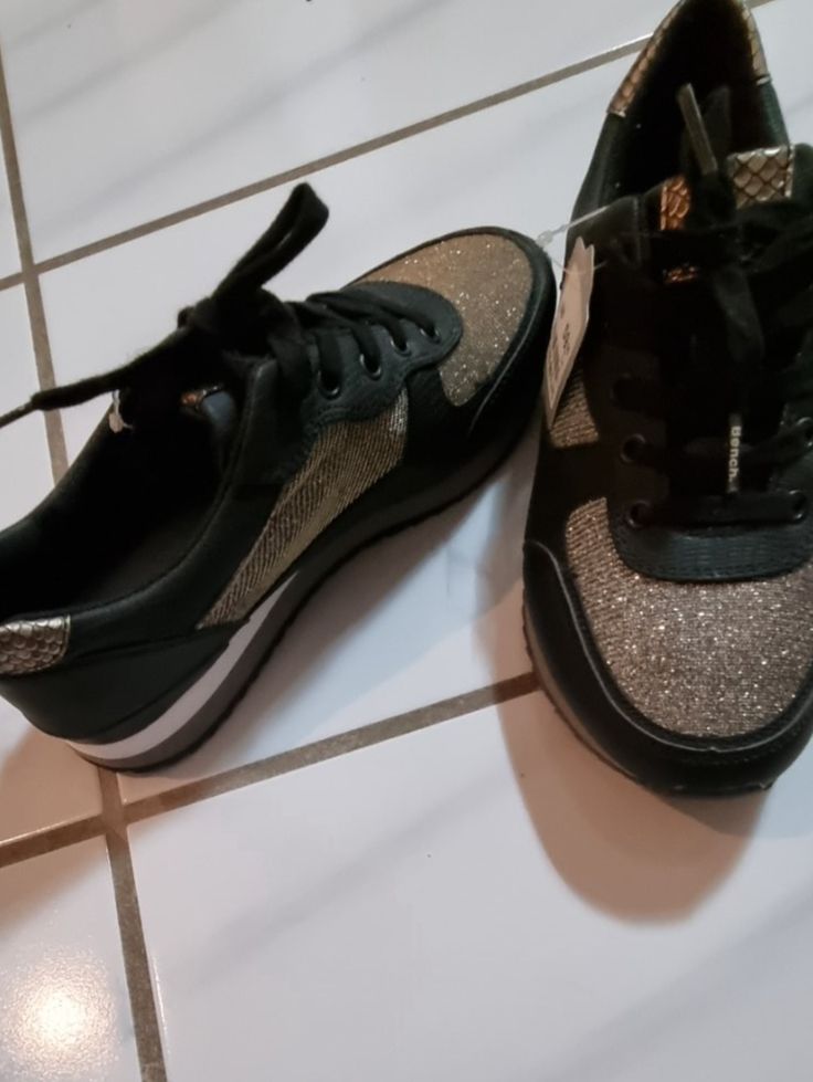 Bench Scarpe da donna: Sneaker Gr.38  neu Bench – Nuovo e nell'imballaggio originale da geroldswil venduto da Gumball1 1