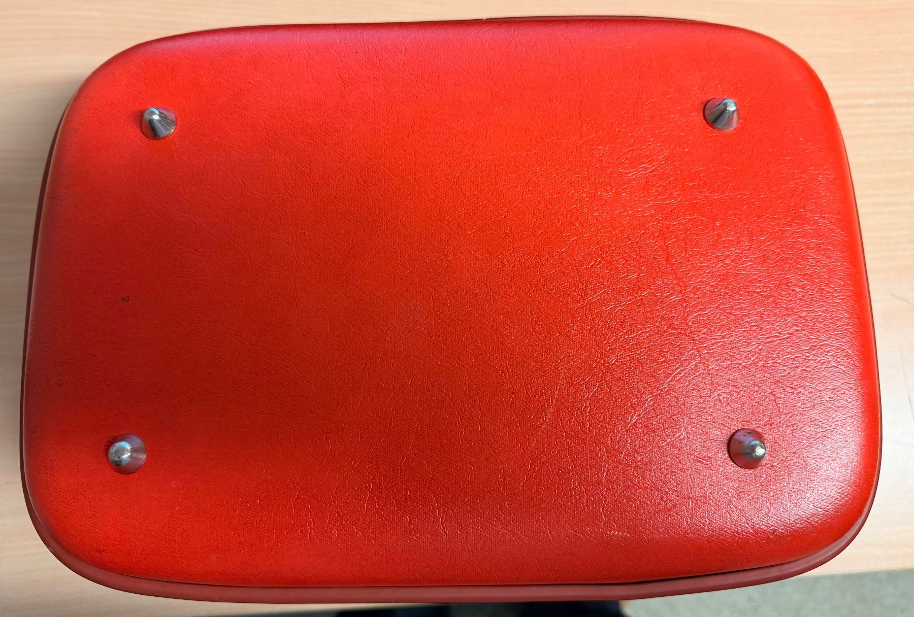 Valigie: Vintage Kosmetikkoffer/Schminkkoffer, rot – Usato da Münchenstein venduto da tsp01 3