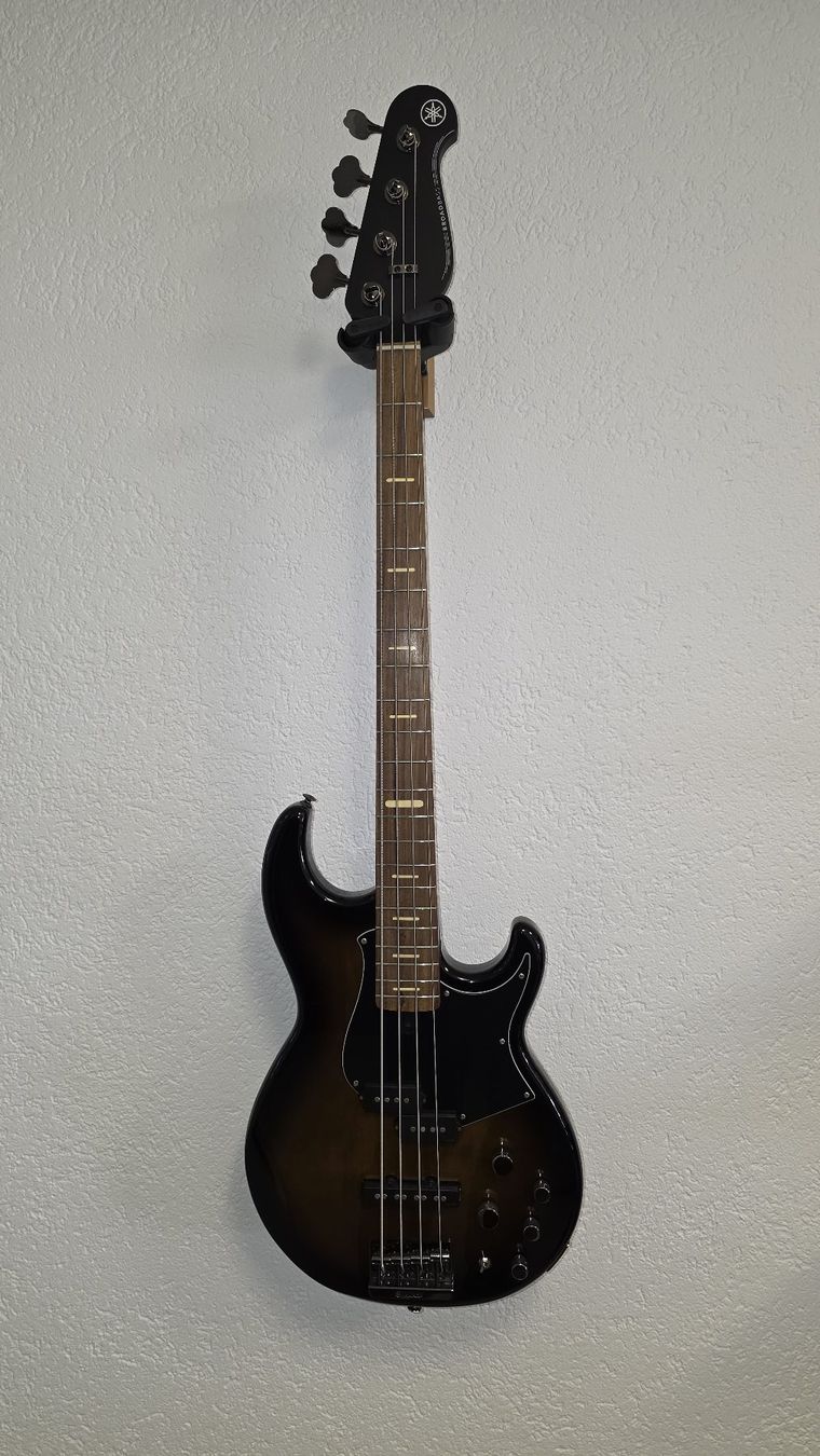 Yamaha Strumenti musicali: Basse Yamaha BB734A – Usato da Bulle venduto da ghonore 1