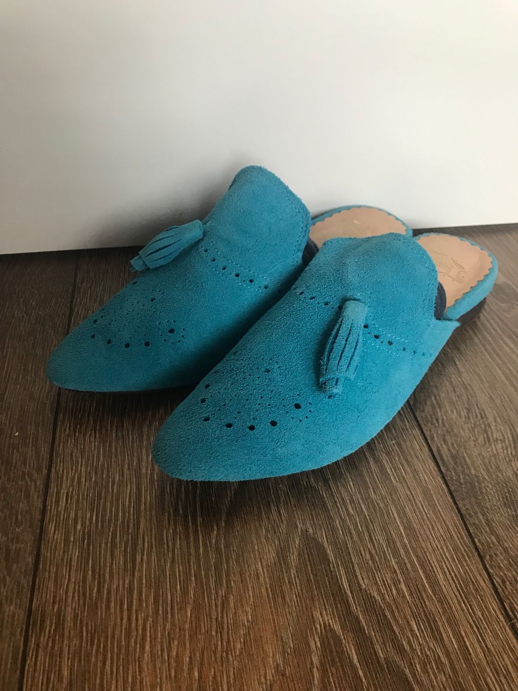 Damenschuhe: Babouche marocaine en daim neuf 37,5 – Gebraucht aus Grimisuat von eliseba88