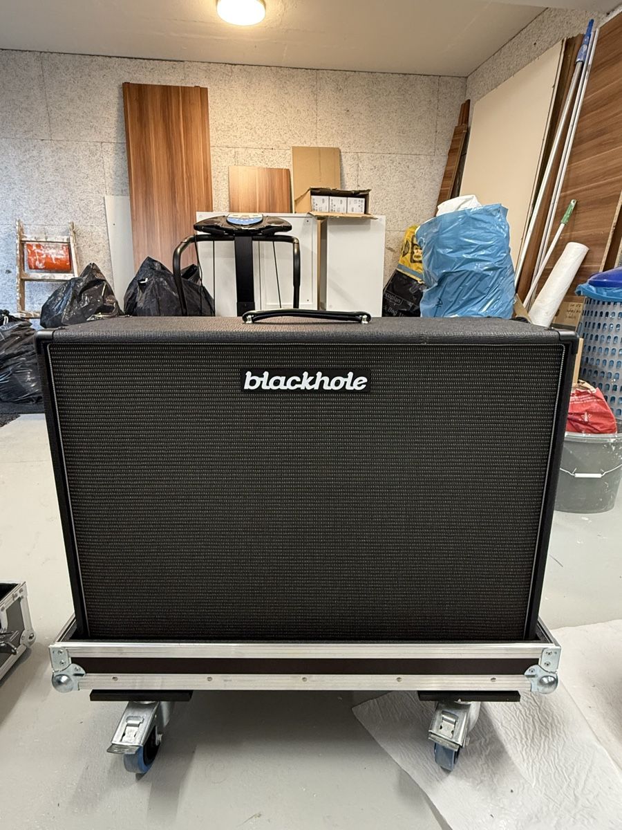 Amplificatori: Blackhole 2x12 Greenbacks 16 Ohm – Usato da RUBIGEN venduto da Iel1