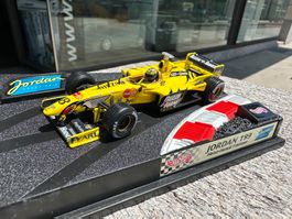 Hot Wheels  F1 1:43 Jordan 199 Frentzen