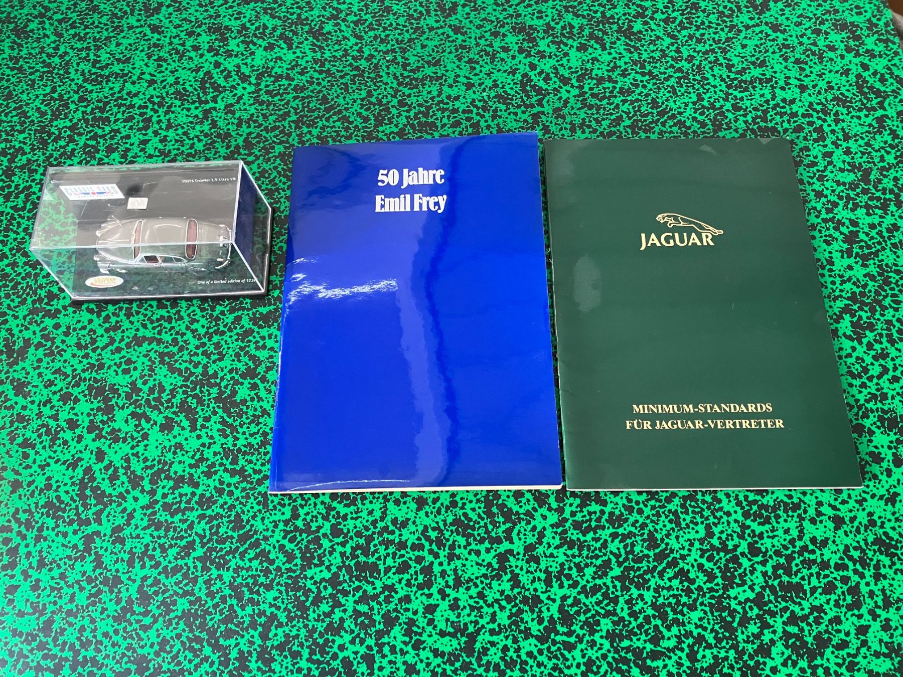 Jaguar Modellini d'auto: Div. über Jaguar – Usato da Menzingen venduto da Wlukas