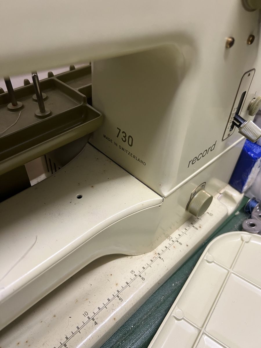 Bernina Macchine da cucire: Nähmaschine Bernina 730 Record – Usato da Zürich venduto da jao_2bx7 6