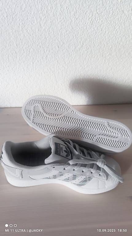 Adidas Chaussures hommes: Adidas Sneaker – Neuf (Voir description) à Zumikon par Phay 2