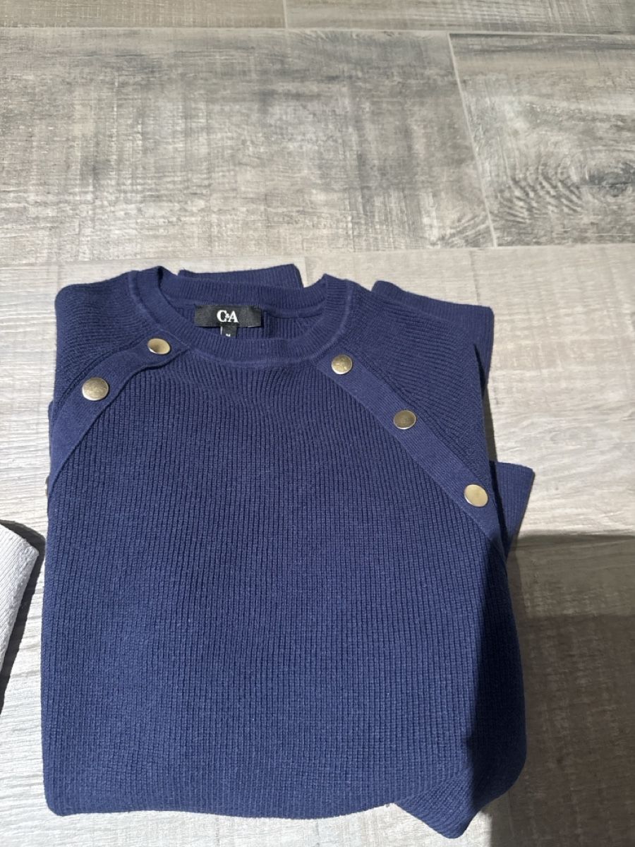 C&A Pullover & Sweatshirts: Lots 2 pulls – Gebraucht aus Tramelan von mar_xrj7 1