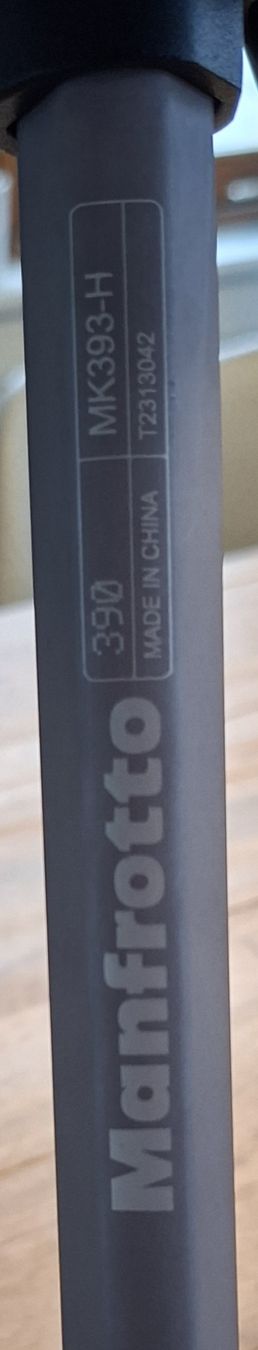 Manfrotto Treppiedi & Teste: Stativ für Kamera – Usato da Sissach venduto da Sasy01 1