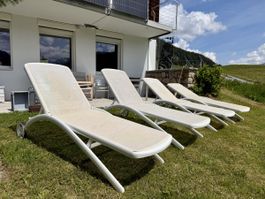 4 hochwertige FAST Garden Liegen mit Rollen