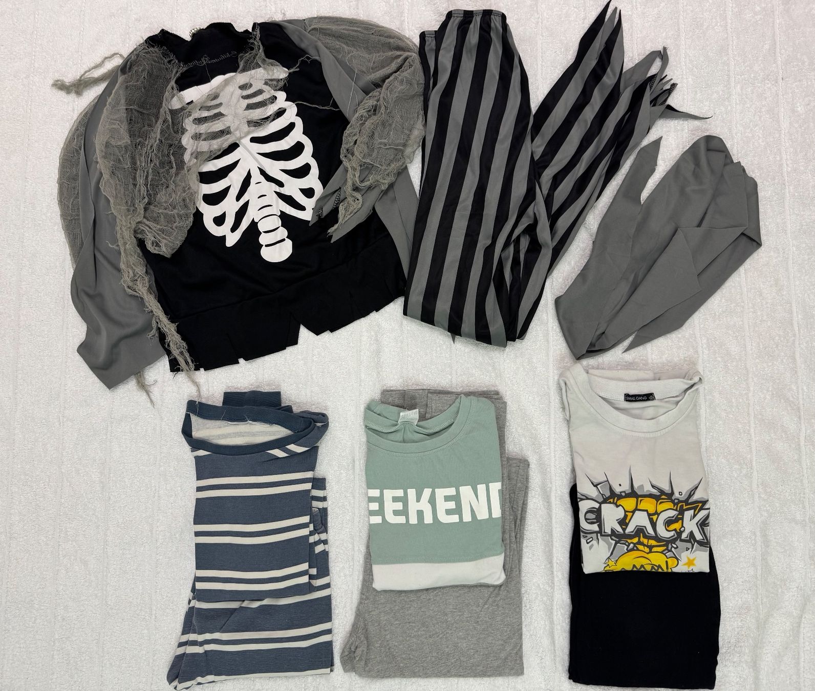 Lotti & Set di vestiti: Herbst-/Winterpaket Grösse 134/140 Junge – Usato da Winterthur venduto da nad_2xcr 2
