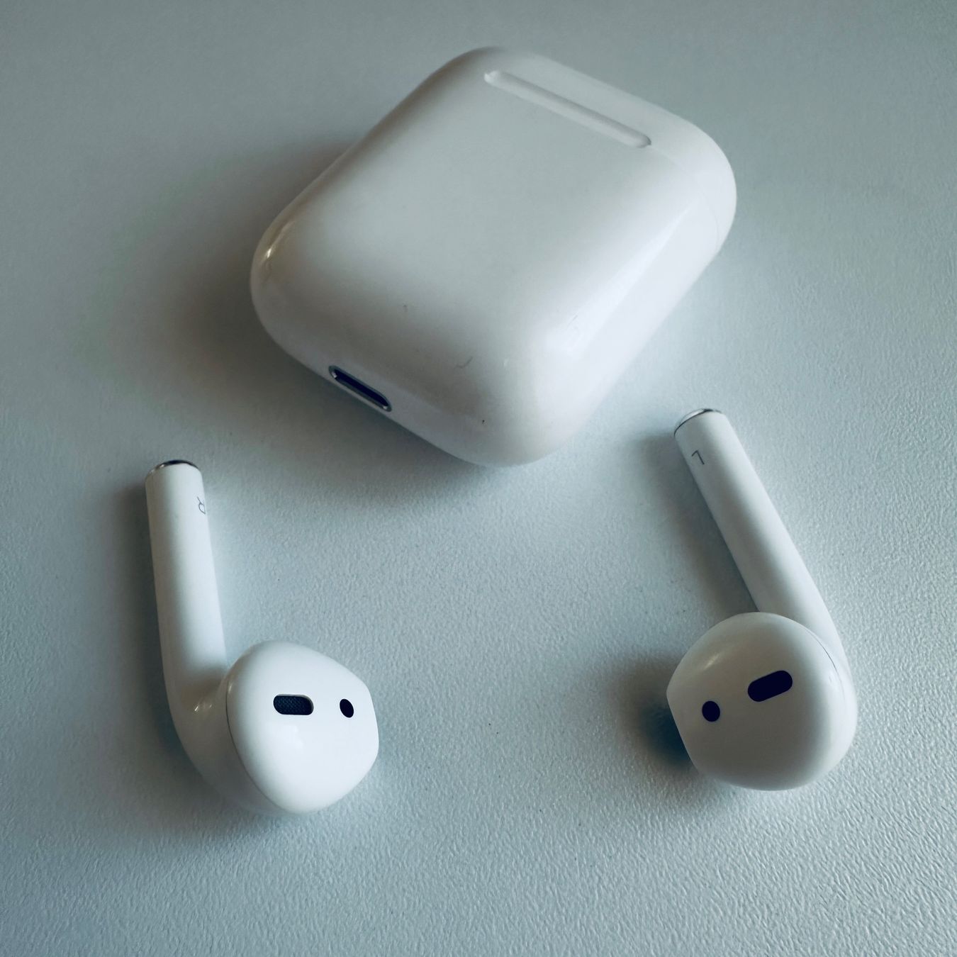Apple Cuffie: Original Apple AirPods 2 Kopfhörer Wireless Lightning Kabel – Usato da Basel venduto da MY.AIRPODS.SHOP 8