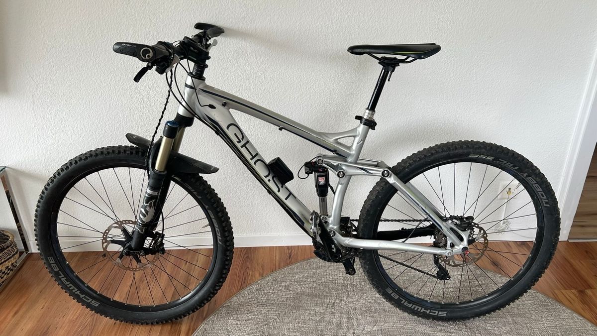 Ghost Biciclette: Ghost Cagua 6550 Actinum Edition – Usato da Häfelfingen venduto da Lukhelfinger