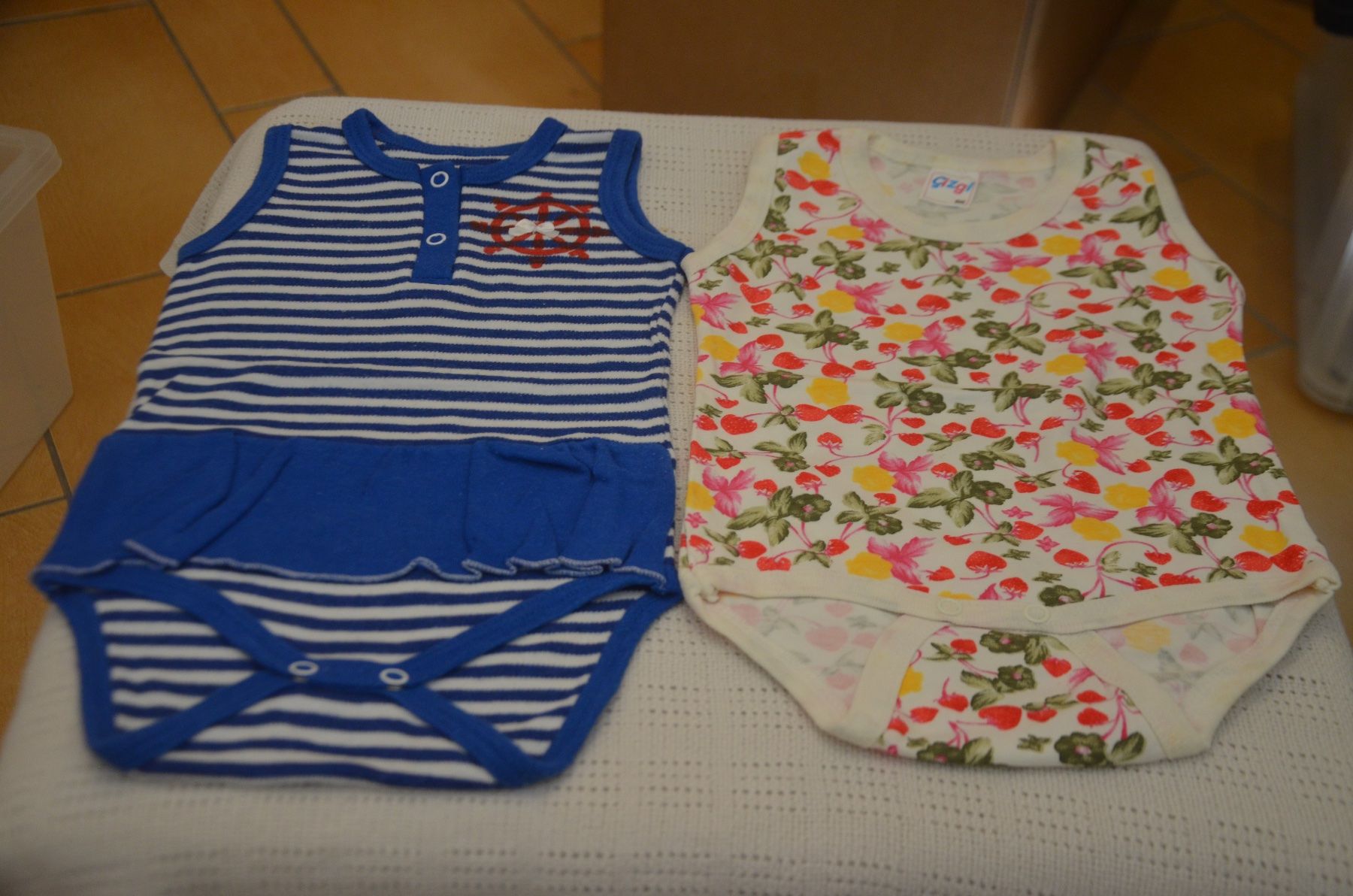 Biancheria intima: TAILLE 68 - 3 BODY – Usato da Chiasso venduto da Dolly015 1