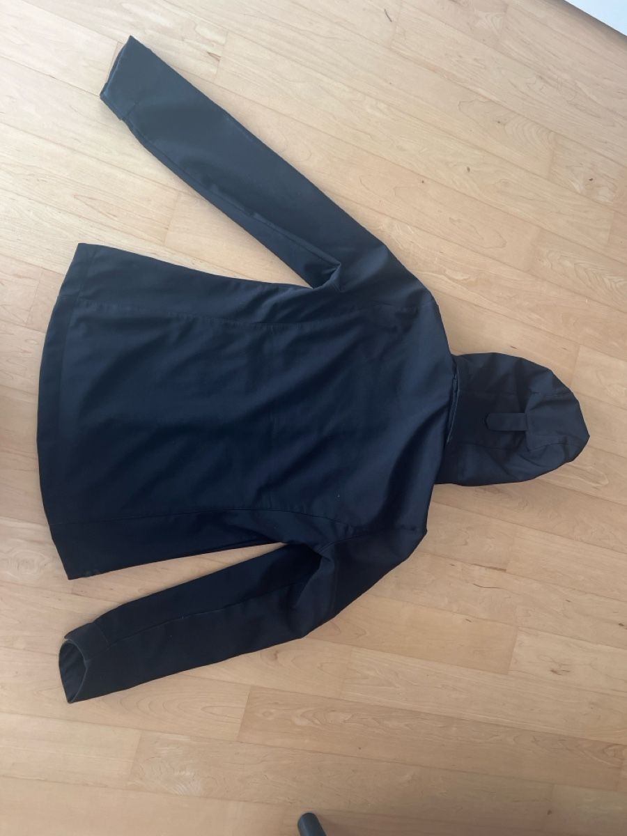 46 Nord Jacken: Softshell Jacke schwarz Grösse S gebraucht – Gebraucht aus Inwil von Ayrine2026 1