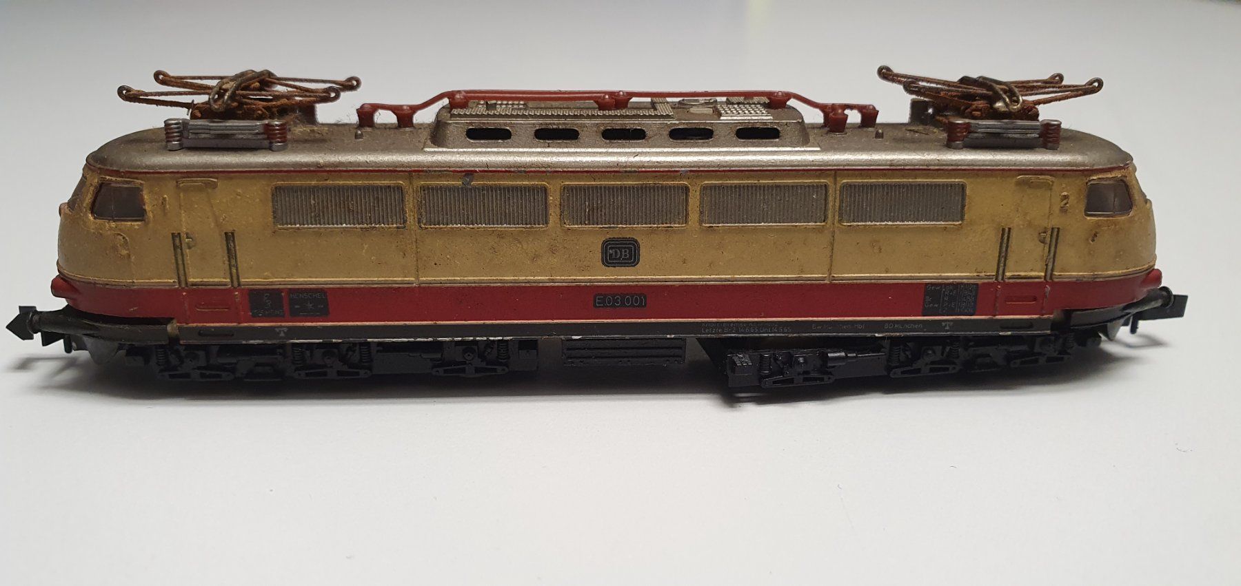 Trix Modellini di ferrovie: Minitrix 2945 DB BR E 03.0 Elektrolok (MBL) – Usato da Birr venduto da waruco 2