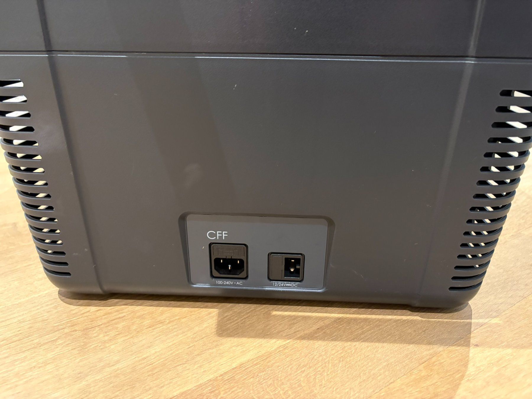 Dometic Kühlschränke & Kühlen: Dometic CFF45 Portable Compressor Fridge Freezer - 12V / 24V – Gebraucht aus Thun von dar_jc29 3