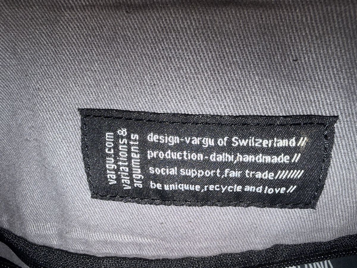 Borse: SAC IMPERMÉABLE VARGU  – Usato da Brügg BE venduto da traindenuit 3