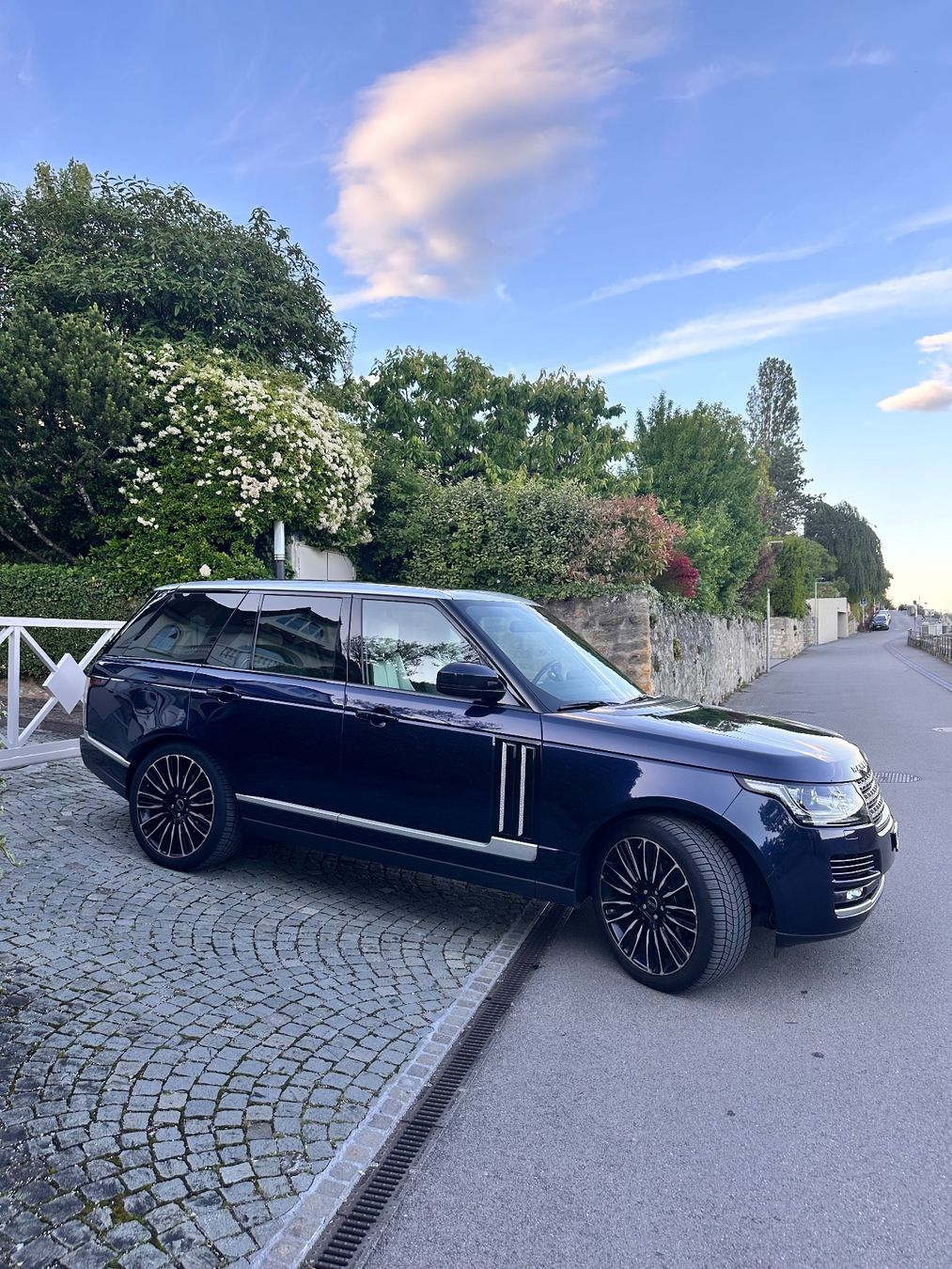 Land Rover Automobili: Land Rover Range Rover 3.0 TDV6 Vogue – Usato da Genève venduto da SovereignWatch 3